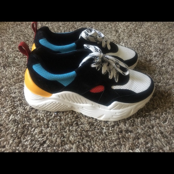 Gianni Bini Shoes - Gianni Bini tennis. Size 6.